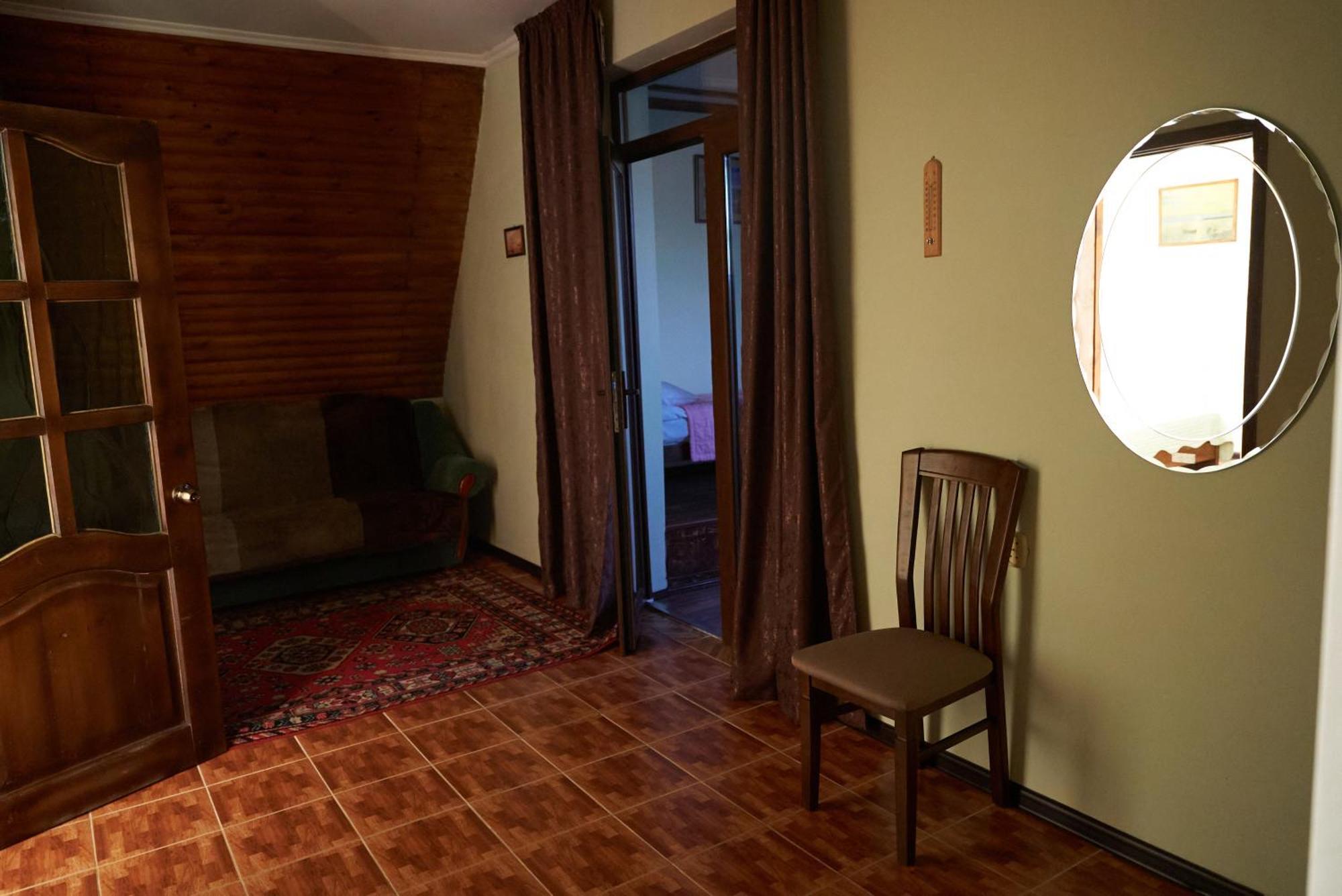 Argo Guest House Karakol Extérieur photo