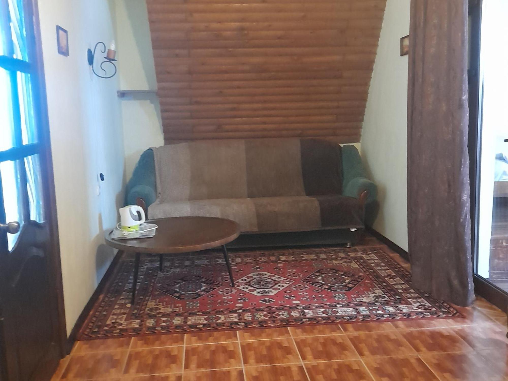 Argo Guest House Karakol Extérieur photo